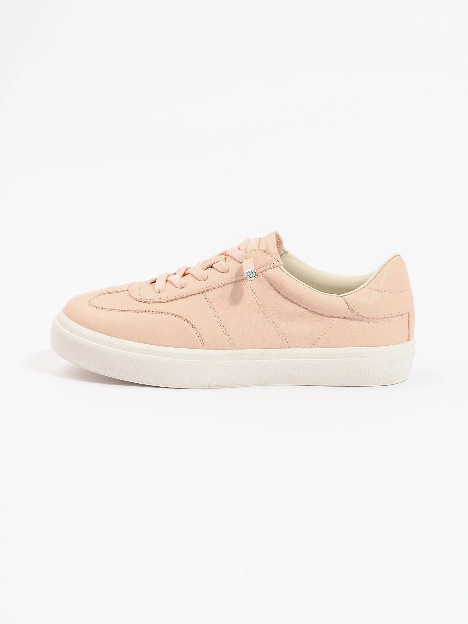 Кеды розового цвета на низкой подошве